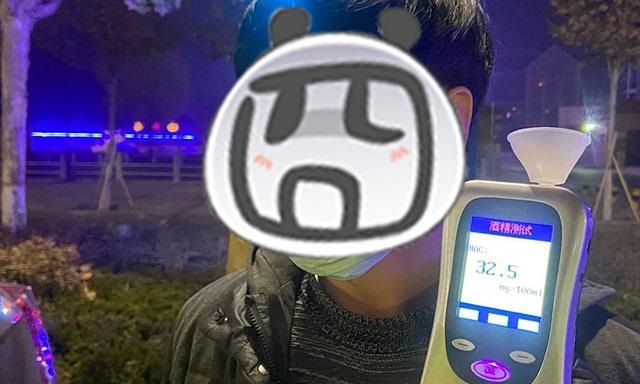 12月13日，溫宿縣的一位車主酒后找的代駕居然是酒后駕車！